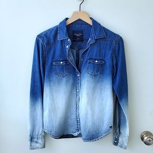 M American Eagle Ombre Demin Jacket